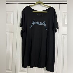 Torrid Black Metallica Short Sleeve Tee